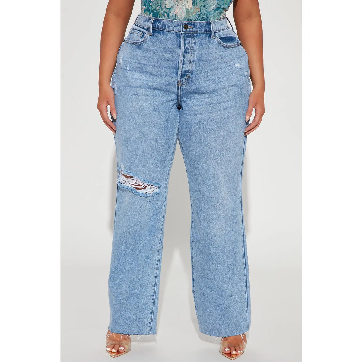90's Ripped Straight Leg Jeans Medium Wash
